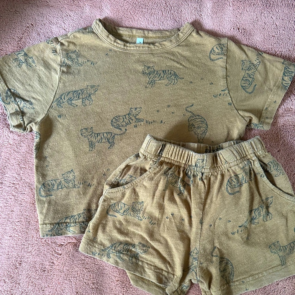 Rylee and Cru Tiger set. 100% cotton.